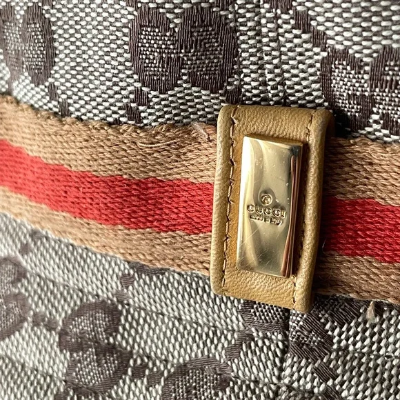 GUCCI GG LOGO CANVAS BUCKET HAT - Picture 4 of 8